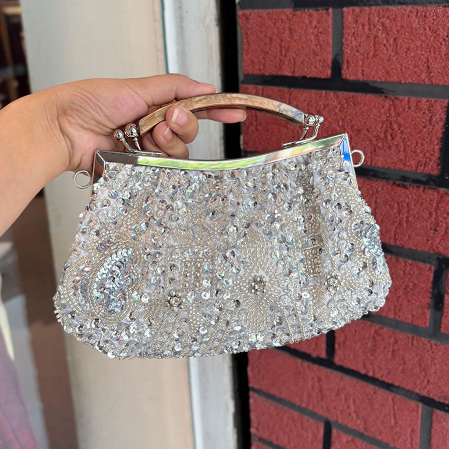 トレンドのヴィンテージ風チャイナドレスバッグ 刺繍ショール付 - Women Bags Wholesale のレビューと価格